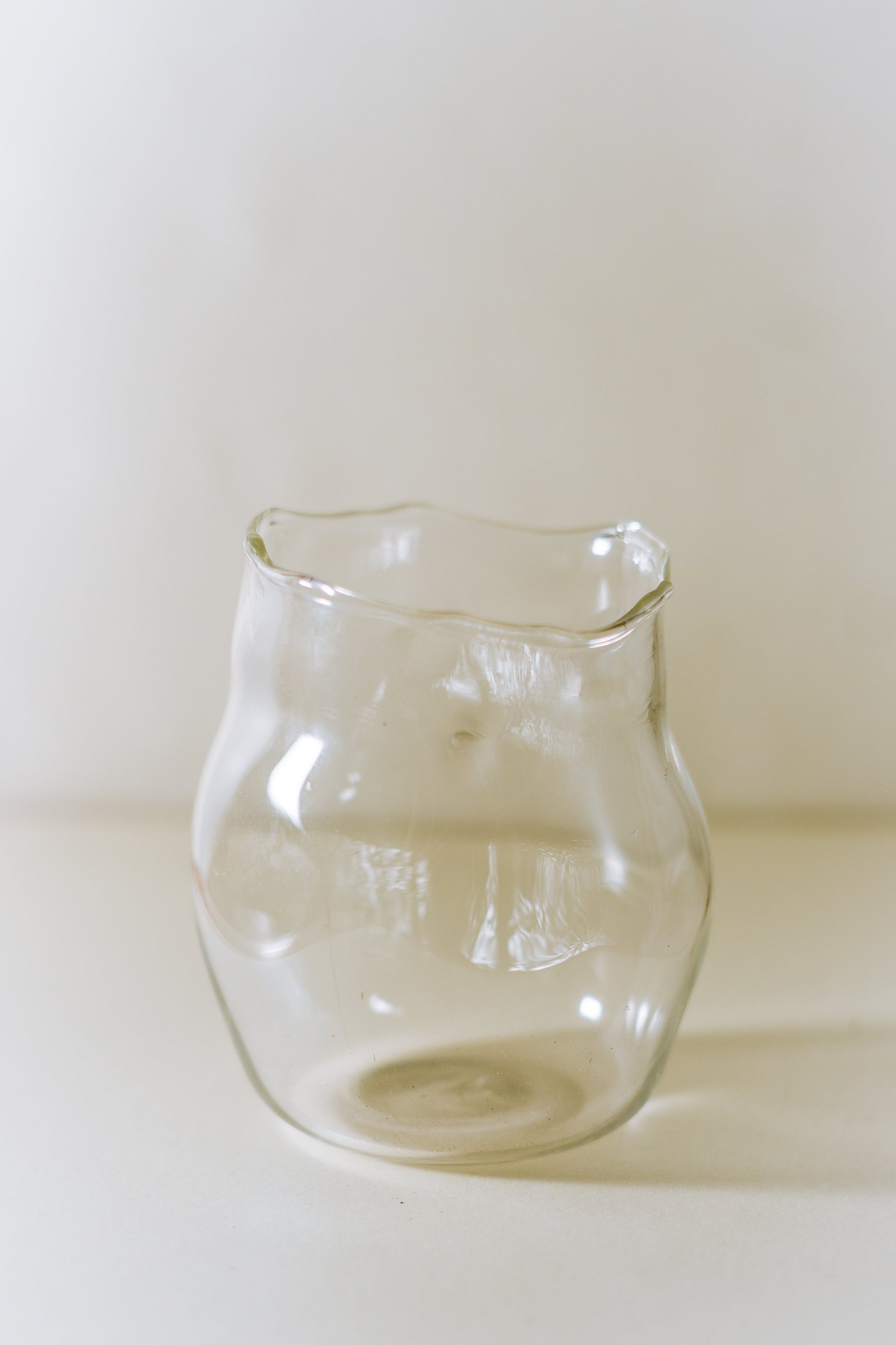 CLEAR GLASS